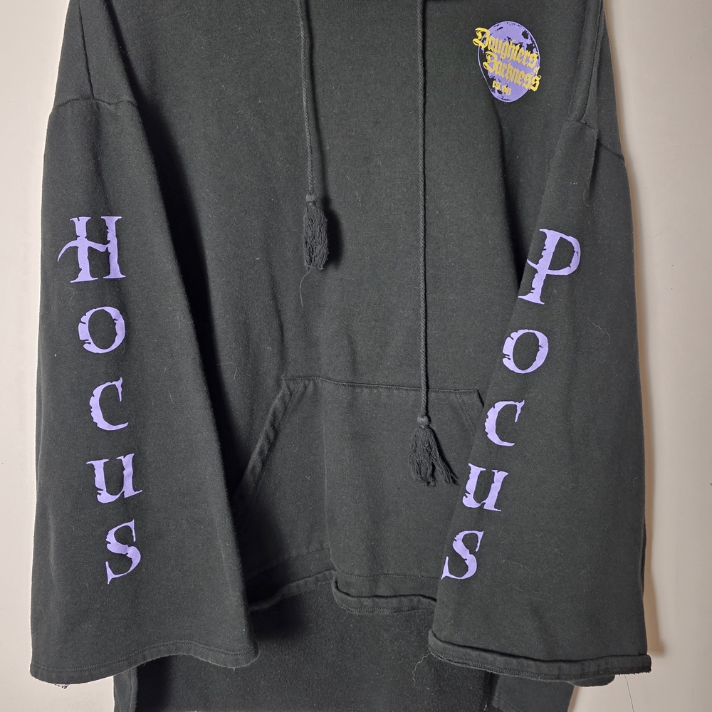Disney Her Universe Hocus Pocus Oversized Hoodie XXL Haunted House Witch Graphic - Picture 3 of 8